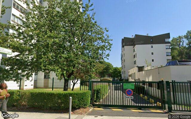 Façade : allée du Bois Moussu, Champs-sur-Marne